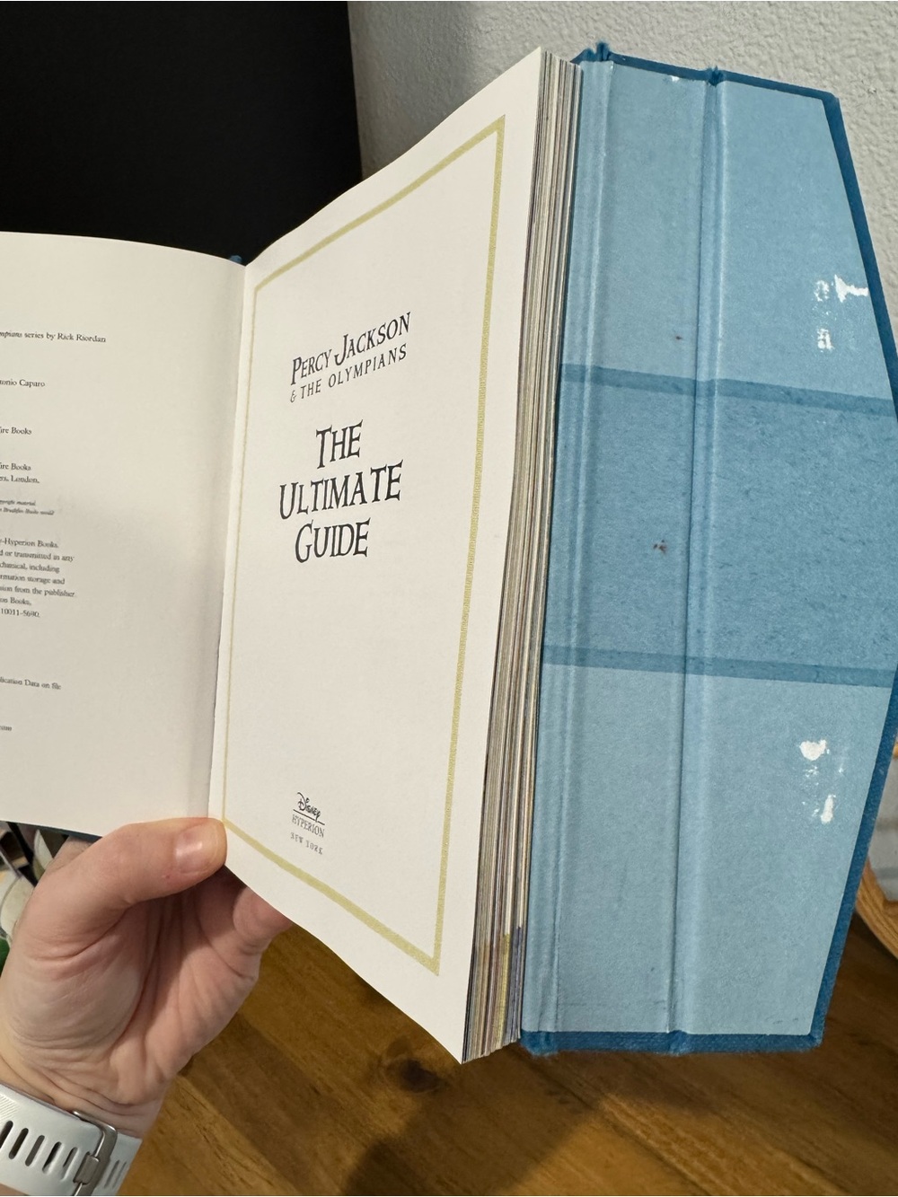 Percy Jackson & The Olympians: The Ultimate Guide 1st Edition 1st Printing 2009 - Picture 9 of 9